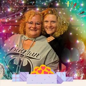 Meet your Posher, Traci